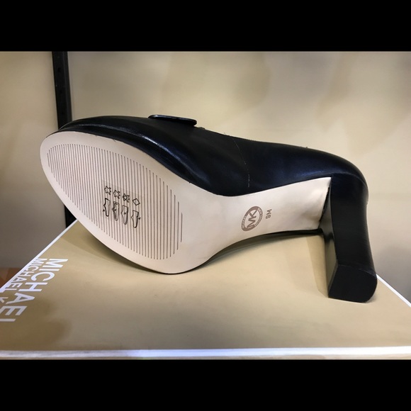 MICHAEL Michael Kors Tierlyn Platform. - Picture 3 of 5